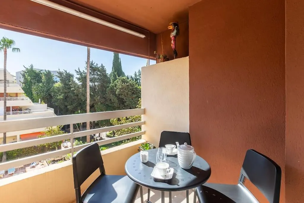 Marbella Centro Con Parking Apartment