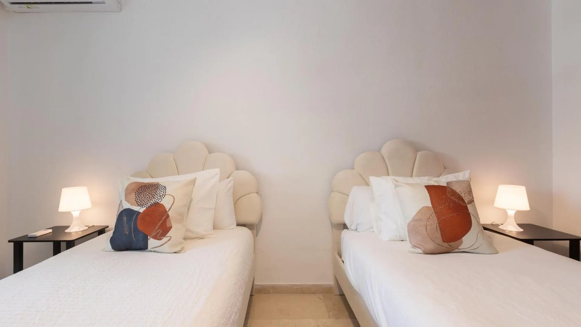 Marbella Centro Con Parking Apartment 0*,  Spain