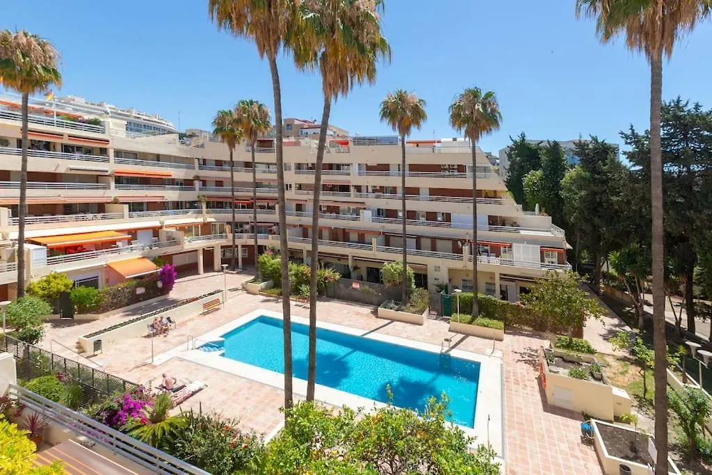 Marbella Centro Con Parking contacts