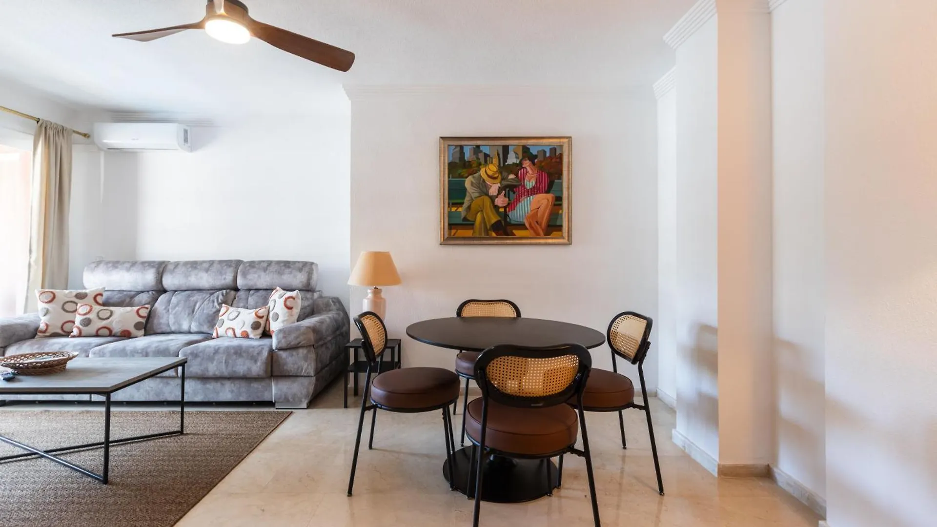 Marbella Centro Con Parking Apartment